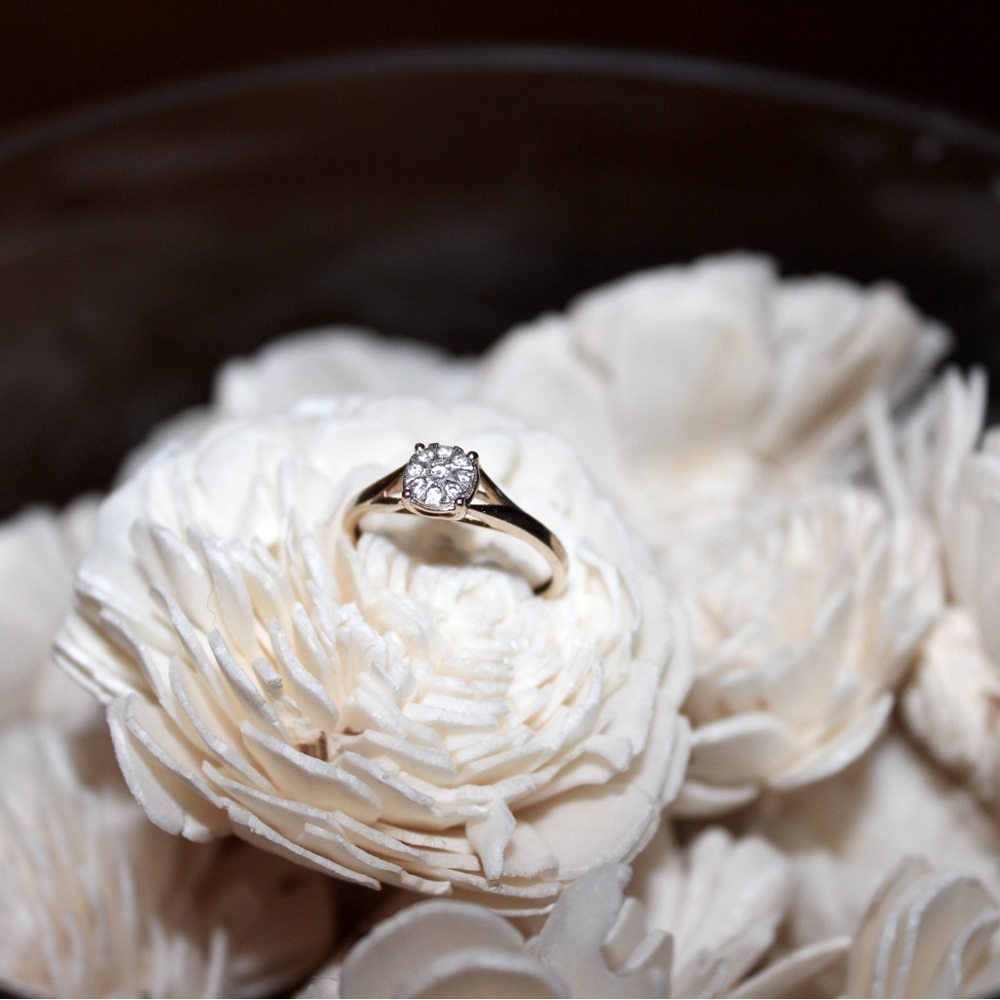 Kay jeweler’s engagement ring. Size 5 1/2 diamonds and gold band